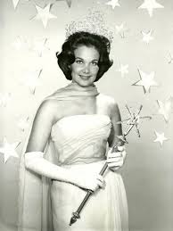 Photo:  1960_Miss_USA_Linda Bement_(Miss_Universe)